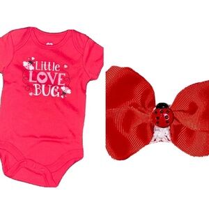 Baby Girls Valentine's Day Little Love Bug Bodysuit + Matching Bow 0-3 Months.
